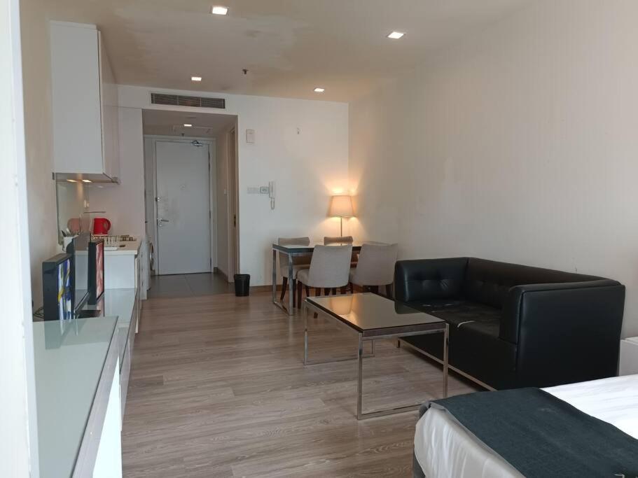 Rm218 Bukit Bintang Balcony Studio Infinity Pool Kuala Lumpur Exterior photo